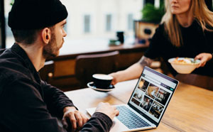 building websites in the coffeeshop